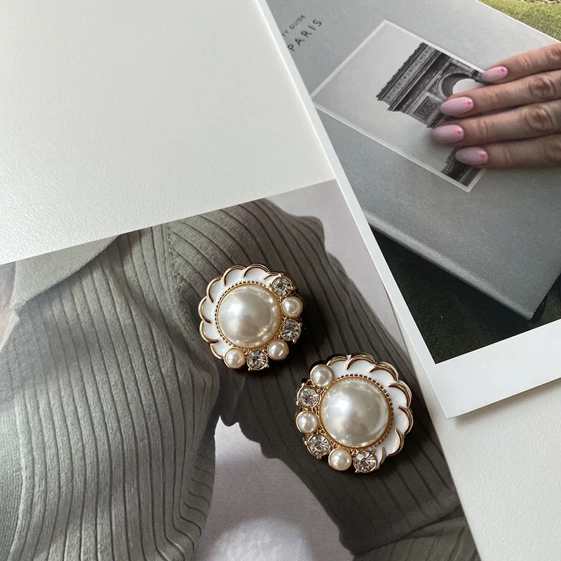 Cardigan Sweater Clothing Project Rhinestone Decorative Pearl Buttons 6pcs For Apparel Diy Crafting Supply Metal Sewing Buckles
Cardigan Sweater Clothing Project Rhinestone Decorative Pearl Buttons 6pcs For Apparel Diy Crafting Supply Metal Sewing Buckles