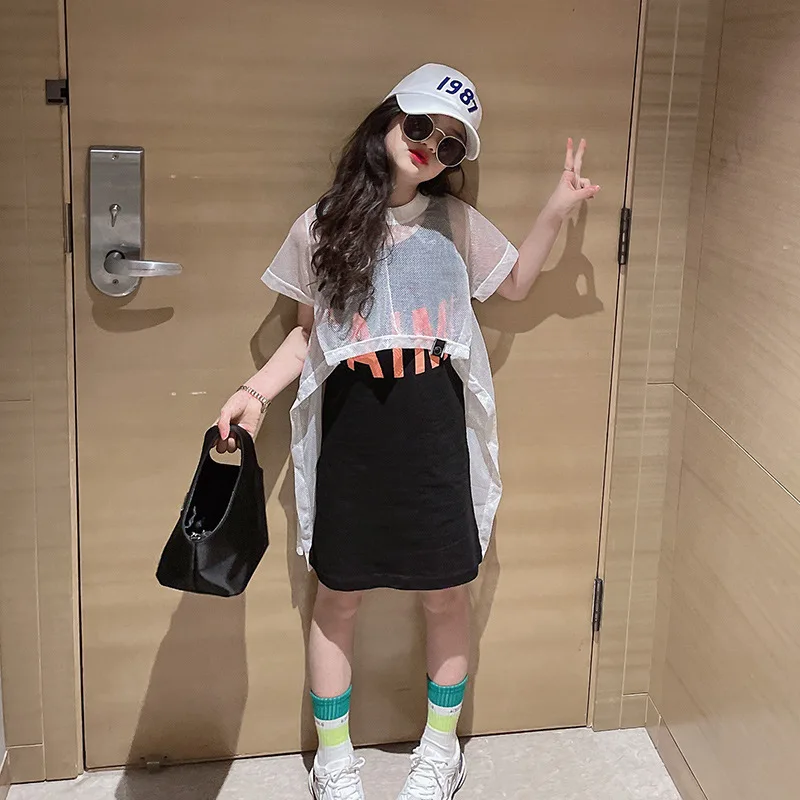 2022 Summer Children's Clothing New Letter Printing Sling with Mesh Two-piece Girls Skirt Suit Trend
2022 Summer Children's Clothing New Letter Printing Sling with Mesh Two-piece Girls Skirt Suit Trend