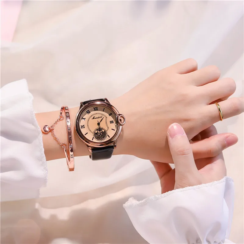 Retro Round Quartz Roma Digital Dial Casual Wrist Watches Leather Strap Fashionable Clock Waterproof Wristwatch for Women
Retro Round Quartz Roma Digital Dial Casual Wrist Watches Leather Strap Fashionable Clock Waterproof Wristwatch for Women