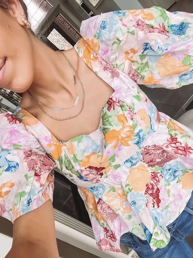 Summer Women Blouse Shirt 2022 Fashion Floral Print Puff Short Sleeve Mini Dress Back Elastic Kawaii Clothes Women Sexy Tops
Summer Women Blouse Shirt 2022 Fashion Floral Print Puff Short Sleeve Mini Dress Back Elastic Kawaii Clothes Women Sexy Tops