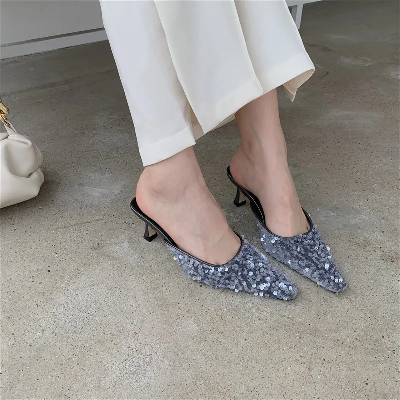 Women High Heels Women Slippers Sequins Baotou Microfiber Solid Color Increase Women Fashion Slippers Womens Platform Heels
Women High Heels Women Slippers Sequins Baotou Microfiber Solid Color Increase Women Fashion Slippers Womens Platform Heels