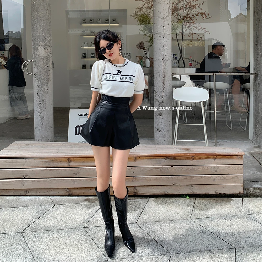 Alice W flower home shirt color matching sweater coat female autumn new round collar embroidery letters sweater
Alice W flower home shirt color matching sweater coat female autumn new round collar embroidery letters sweater