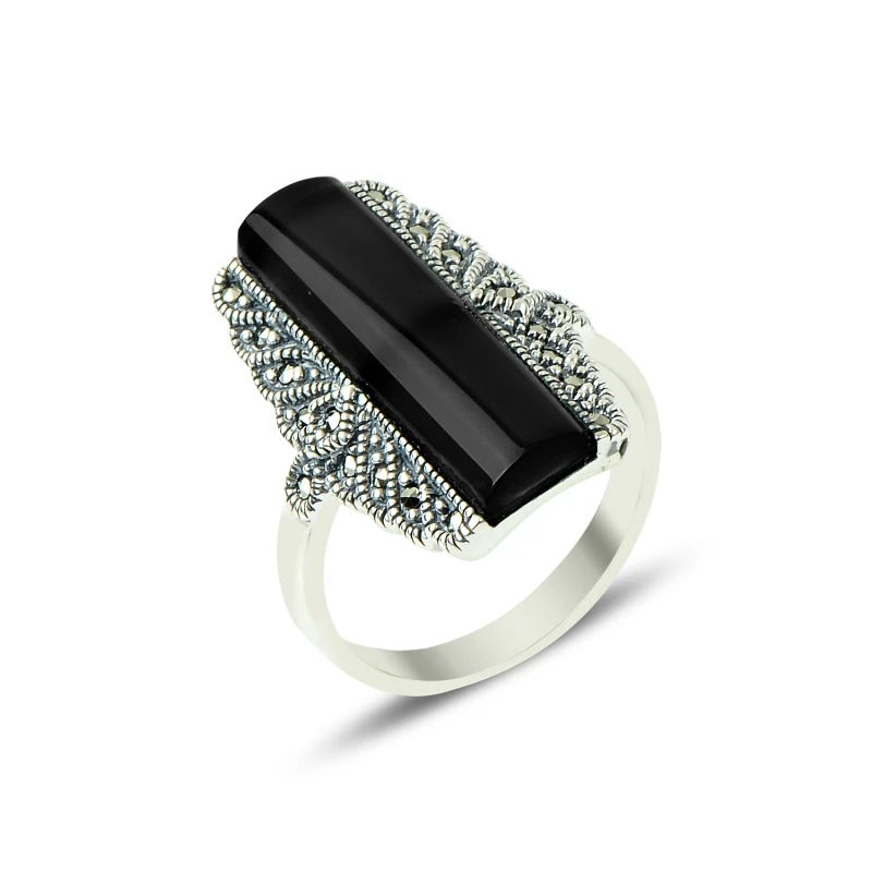 Кольцо из серебра 925 пробы с марказитами и ониксом
Кольцо из серебра 925 пробы с марказитами и ониксом