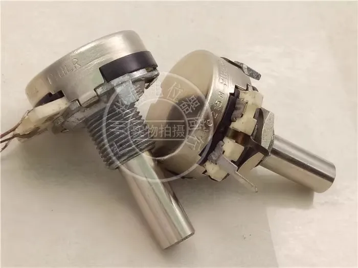 Piher ceramic plate, Spanish single potentiometer 500K handle 15mm long circle
Piher ceramic plate, Spanish single potentiometer 500K handle 15mm long circle