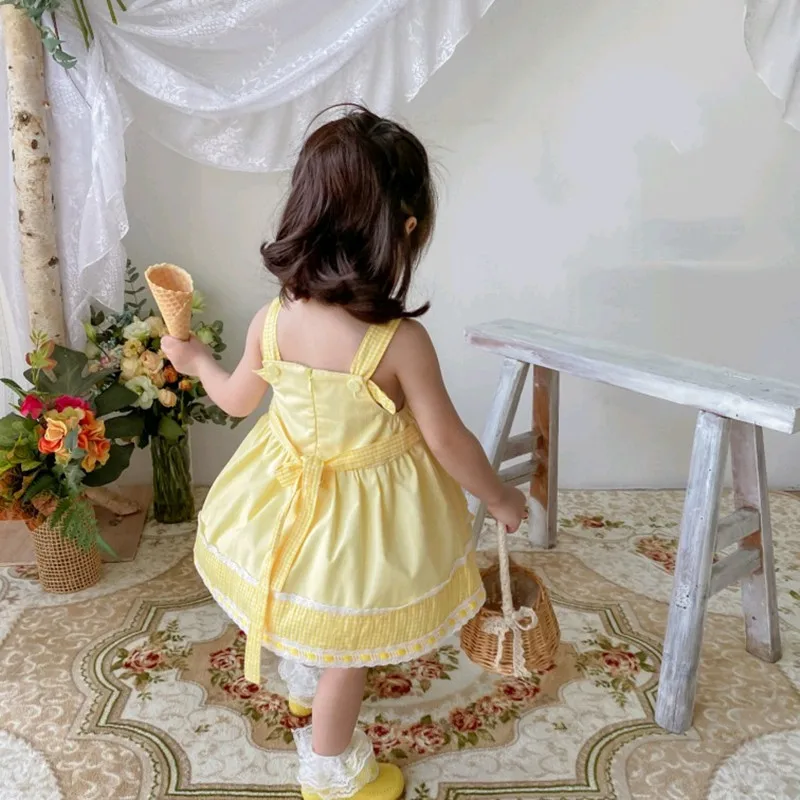 2021 Little Girls Easter Yellow Dresses Children Summer Embroidery Cotton Sundress Baby Lotia Spain LL082
2021 Little Girls Easter Yellow Dresses Children Summer Embroidery Cotton Sundress Baby Lotia Spain LL082