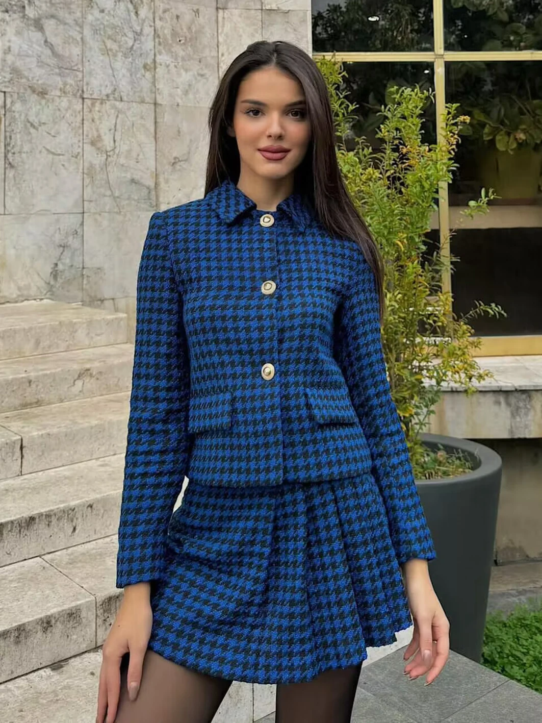 Chic Texture Coat Skirt 2 Pieces Set Single Breasted Cropped Blazer Folds High Waist Mini Pant Skirt Fashion Elegant Sets 2024
Chic Texture Coat Skirt 2 Pieces Set Single Breasted Cropped Blazer Folds High Waist Mini Pant Skirt Fashion Elegant Sets 2024