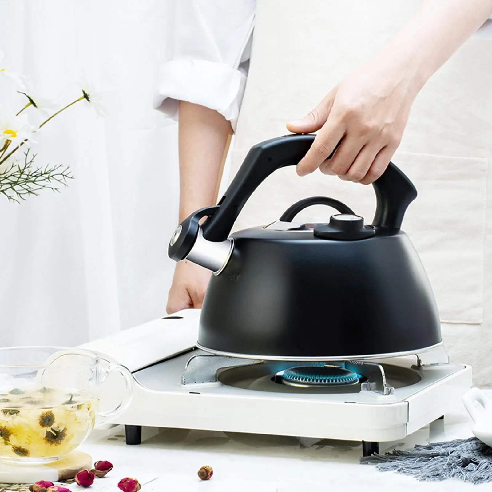 Чайный горшок с ручкой свисток чайник для чайной комнаты кухонная индукционная плита
Чайный горшок с ручкой свисток чайник для чайной комнаты кухонная индукционная плита