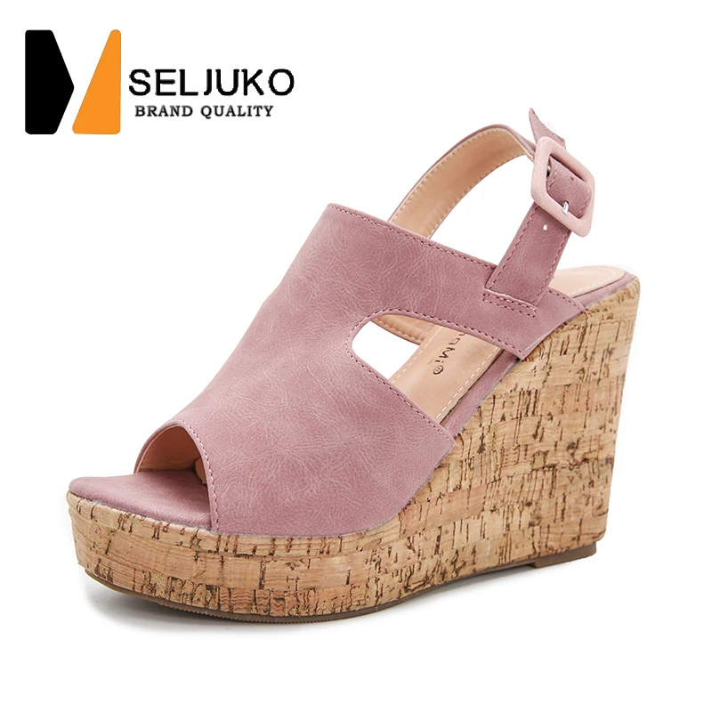 2022 summer new European and American fashion women's shoes wedge heel fish mouth sandals women's thick bottom fashion sense hig
2022 summer new European and American fashion women's shoes wedge heel fish mouth sandals women's thick bottom fashion sense hig