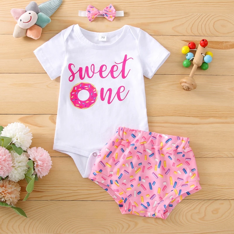 Baby Girl Birthday Outfit Short Sleeve Sweet One Romper Doughnut Shorts/Flared Pants Headband 3Pcs Set
Baby Girl Birthday Outfit Short Sleeve Sweet One Romper Doughnut Shorts/Flared Pants Headband 3Pcs Set