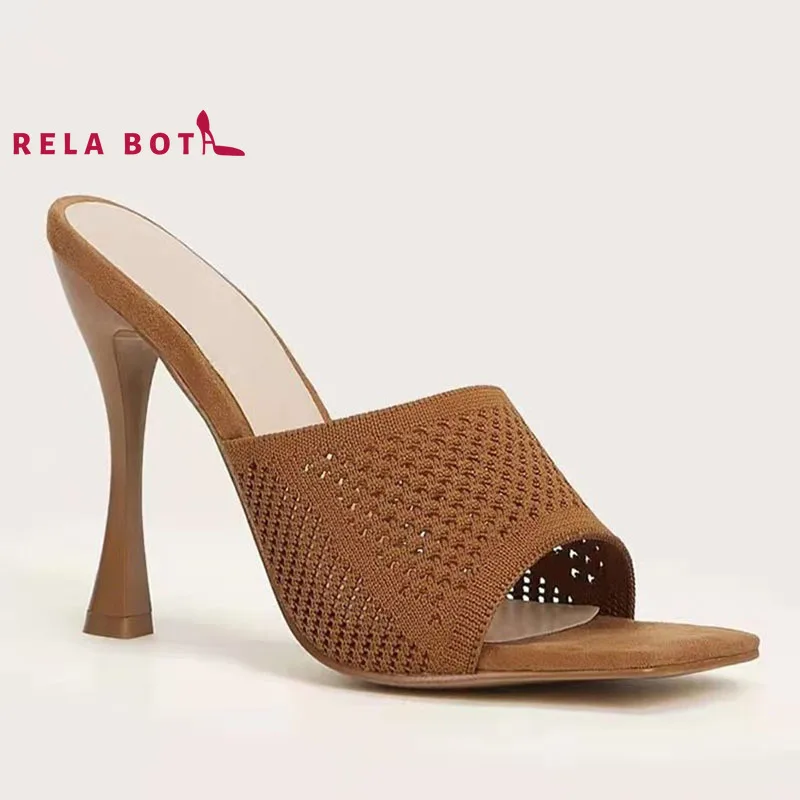 Summer 2022 Women Wearing Oversized Stiletto Slippers Open Toe Fashion Casual Square Cloth Cover Sandals Women Ladies High Heels
Summer 2022 Women Wearing Oversized Stiletto Slippers Open Toe Fashion Casual Square Cloth Cover Sandals Women Ladies High Heels