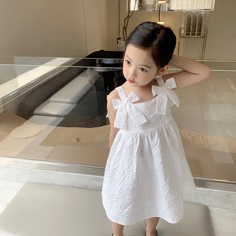 2022 Summer New Girl Dress Children'S White Suspender Bow Clothes Small And Medium Classic Baby Kids Party Princess Dress
2022 Summer New Girl Dress Children'S White Suspender Bow Clothes Small And Medium Classic Baby Kids Party Princess Dress