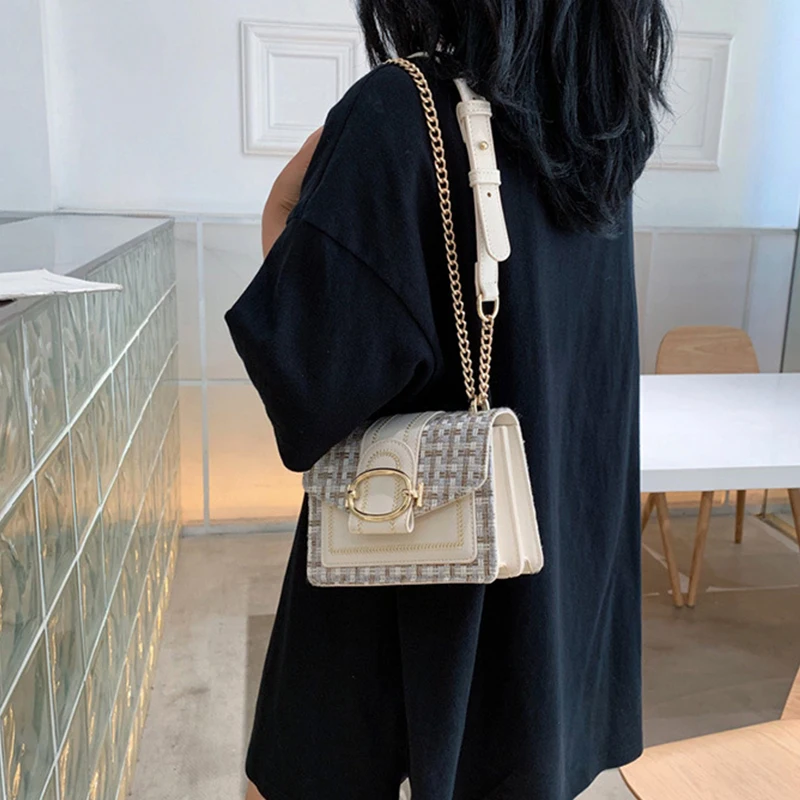 Trendy Wide Strap Shoulder Bags For Women 2022 Luxury Designer Lady Handbags And Purses Fashion Chain Messenger Crossbody Bags
Trendy Wide Strap Shoulder Bags For Women 2022 Luxury Designer Lady Handbags And Purses Fashion Chain Messenger Crossbody Bags