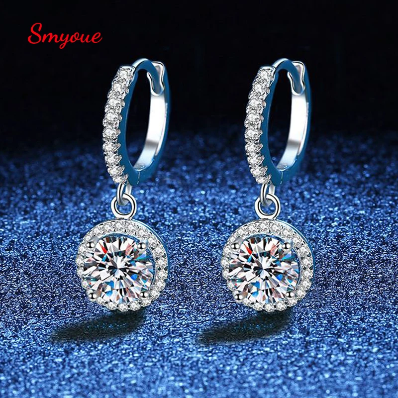 Smyoue D Color 2ct Certified Moissanite Drop Earrings for Women Sparkly Lab Created Diamond Jewelry 100% S925 Sterling Silver
Smyoue D Color 2ct Certified Moissanite Drop Earrings for Women Sparkly Lab Created Diamond Jewelry 100% S925 Sterling Silver