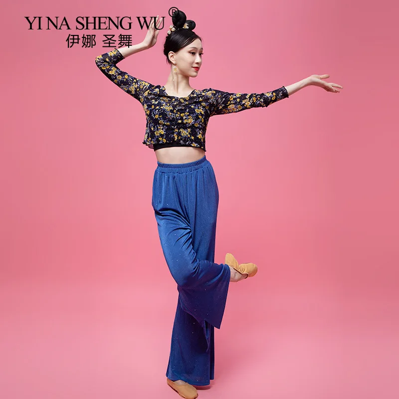 New Style Summer Training Clothes Printed Three-quarter Sleeve Top Sequin Loose Pants Professional Classical Performance Clothes
New Style Summer Training Clothes Printed Three-quarter Sleeve Top Sequin Loose Pants Professional Classical Performance Clothes