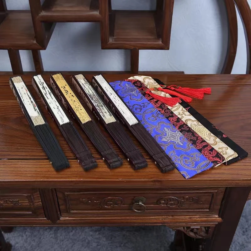 Chinese Style Folding 10 Inch Carved Silk Fan Classical Craft Gift Antique Custom Bamboo Folding Flower Fan Tabletop Decoration
Chinese Style Folding 10 Inch Carved Silk Fan Classical Craft Gift Antique Custom Bamboo Folding Flower Fan Tabletop Decoration