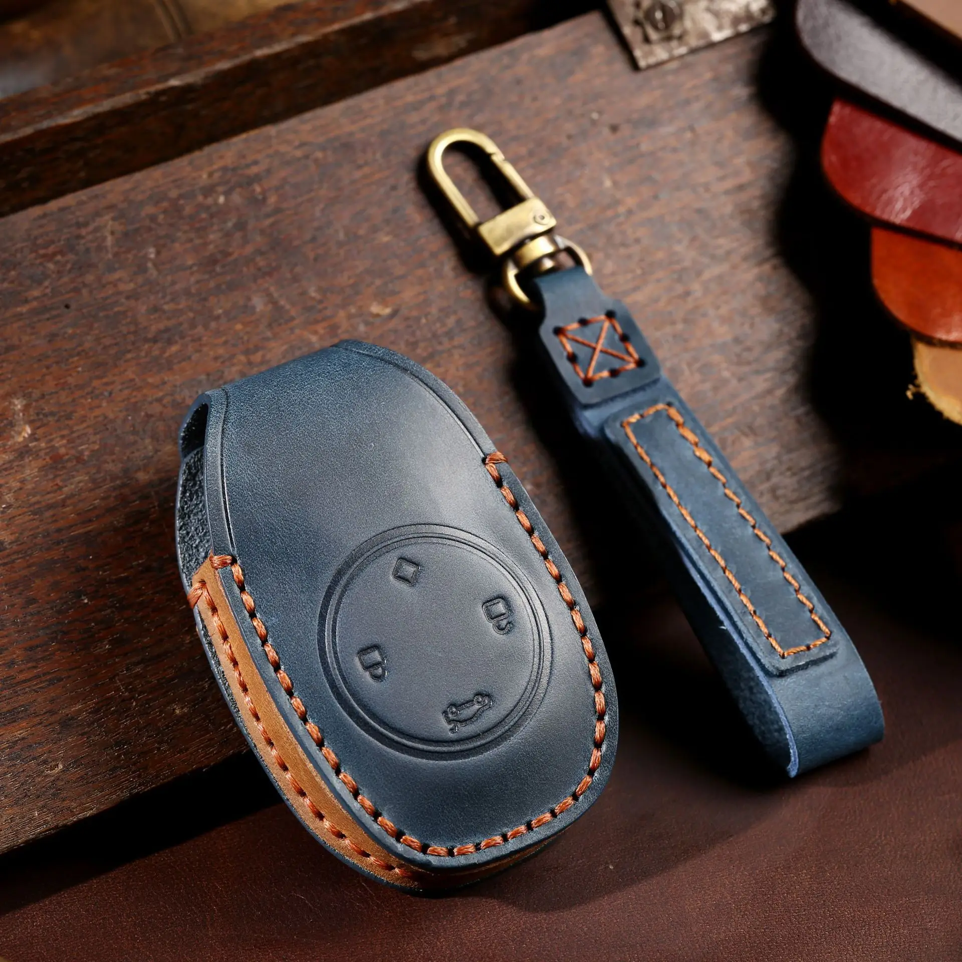 4 Button Car Key Case Cover Fob Protector Holder Keyring Shell for Leapmotor T03 2021 S01 C11 Real Leather Keychain Accessories
4 Button Car Key Case Cover Fob Protector Holder Keyring Shell for Leapmotor T03 2021 S01 C11 Real Leather Keychain Accessories
