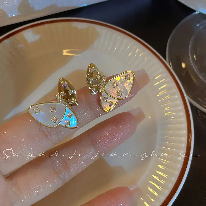 Милые крутые серьги Hottie для молодых девушек, масляные серьги-бабочки для женщин, красивые ювелирные изделия в стиле панк, Y2k, подарок, фестиваль, корейские модные серьги
Милые крутые серьги Hottie для молодых девушек, масляные серьги-бабочки для женщин, красивые ювелирные изделия в стиле панк, Y2k, подарок, фестиваль, корейские модные серьги