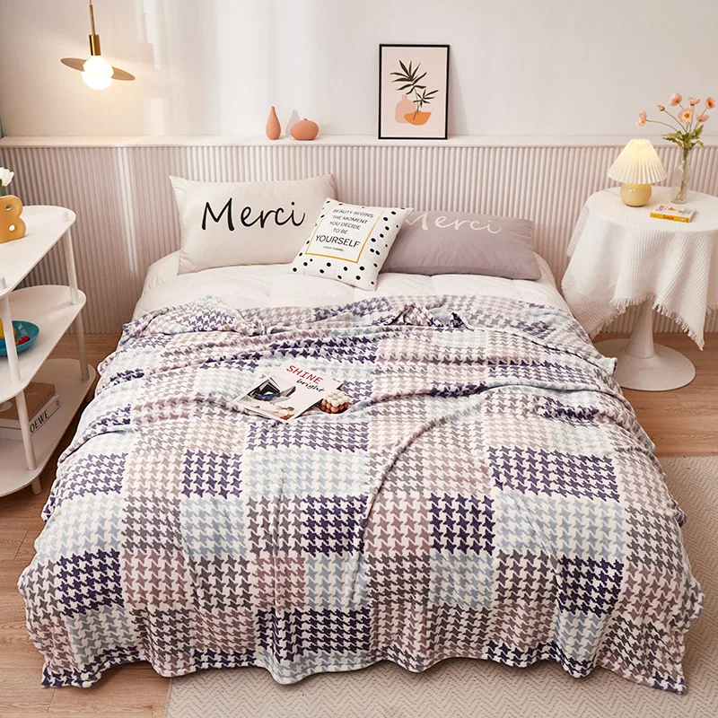 Star Checked Flannel Blanket Comfortable Soft Breathable Thin Sofa Nap Blankets Bed Cover Home Coral Plush Blanket Cobertores
Star Checked Flannel Blanket Comfortable Soft Breathable Thin Sofa Nap Blankets Bed Cover Home Coral Plush Blanket Cobertores
