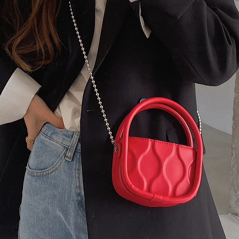 Summer Fashion Chain Tote Bag Mini One Shoulder Small Handbag 2023 Trendy Hand Bags for Women Fashion Crosbody Solid Zipper Bag
Summer Fashion Chain Tote Bag Mini One Shoulder Small Handbag 2023 Trendy Hand Bags for Women Fashion Crosbody Solid Zipper Bag