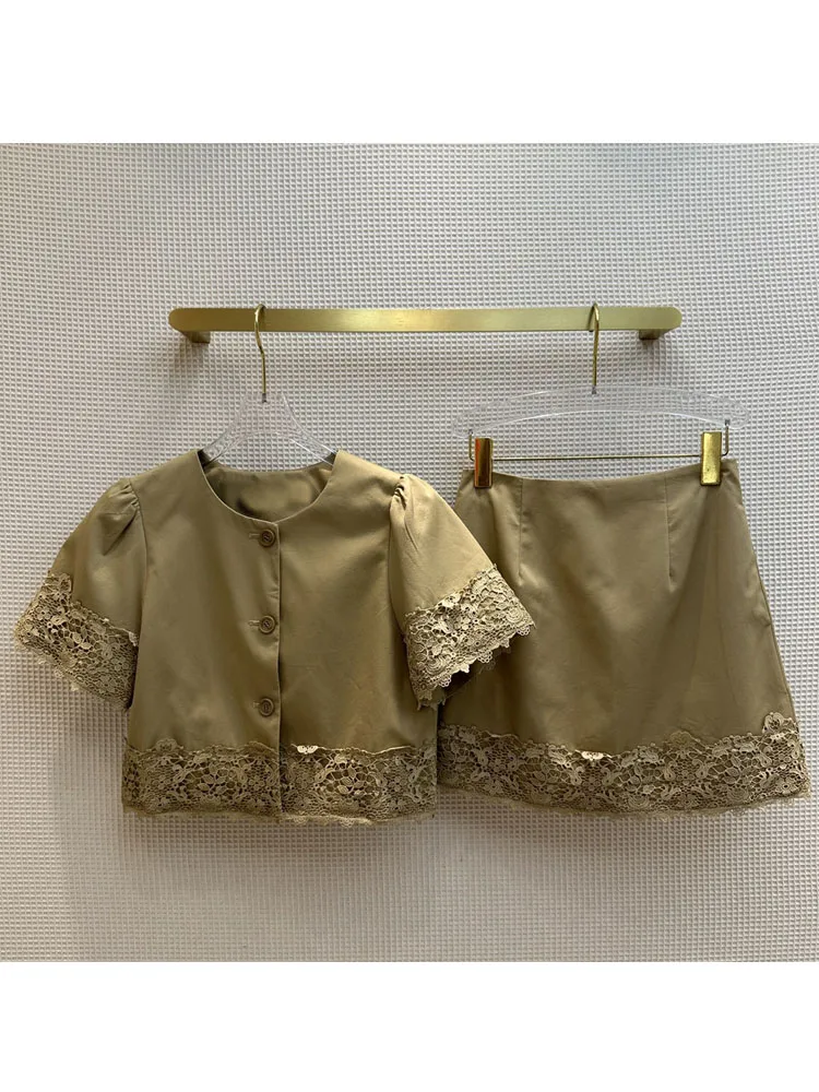 Ladies elegant skirt suit Round neck short top with high waist skirt classic stitching lace edge set for women
Ladies elegant skirt suit Round neck short top with high waist skirt classic stitching lace edge set for women