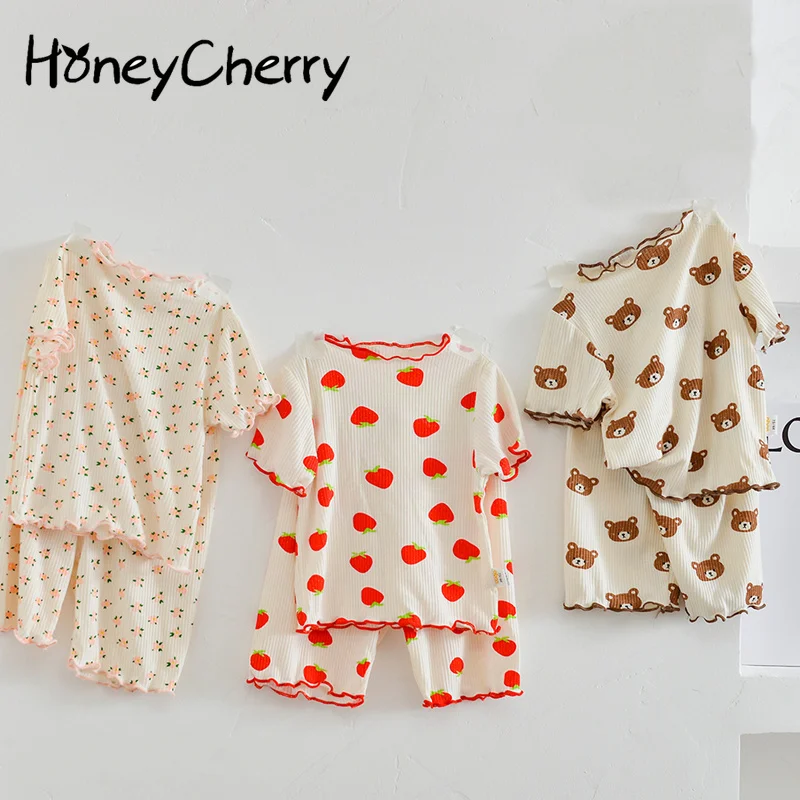 HoneyCherry/2022 г. Летний Новый комплект для малышей, домашняя одежда с изображением медведя и клубники костюм из двух предметов комплект одежды д...
HoneyCherry/2022 г. Летний Новый комплект для малышей, домашняя одежда с изображением медведя и клубники костюм из двух предметов комплект одежды д...