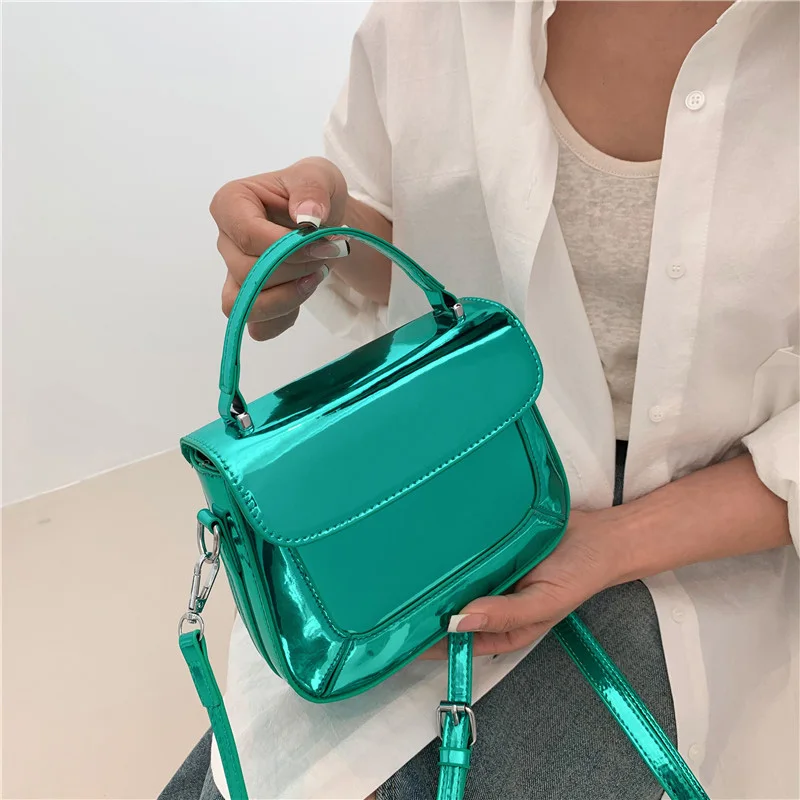 Роскошная брендовая Сумка-тоут через плечо для женщин 2023, трендовая Женская Яркая кожаная дизайнерская сумка и кошелек, модные сумки на плечо
Роскошная брендовая Сумка-тоут через плечо для женщин 2023, трендовая Женская Яркая кожаная дизайнерская сумка и кошелек, модные сумки на плечо