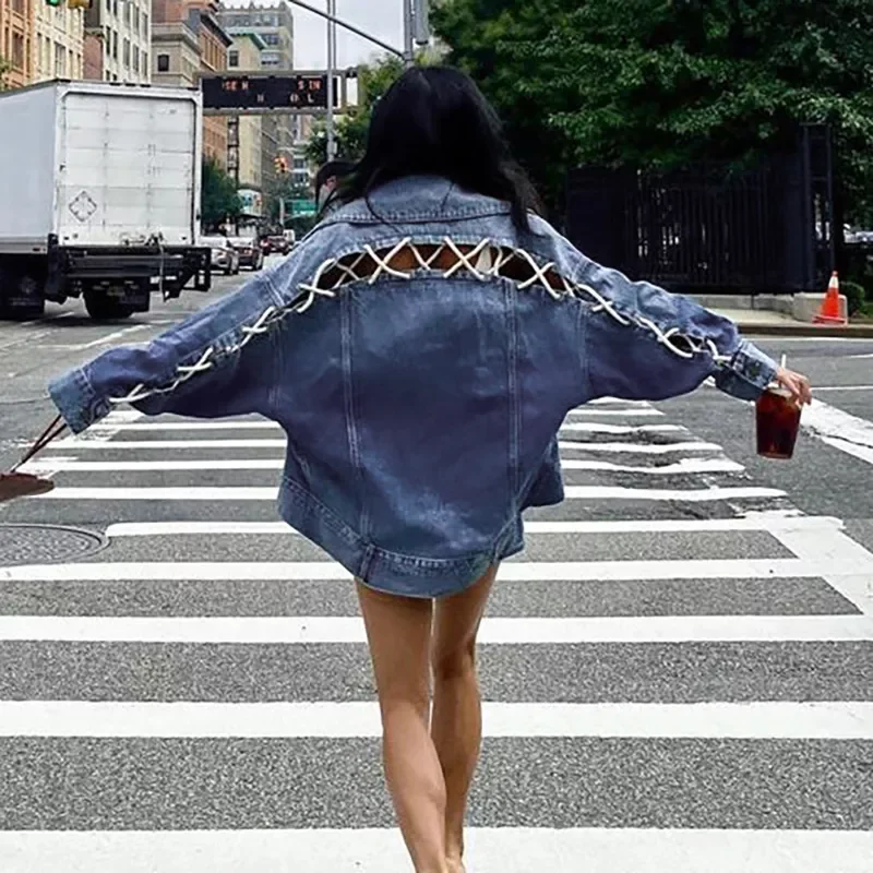 Veste Femme 2021 Autumn Fashion Single-Breasted Denim Jacket Back Hollow Out Eyelet Bandage Hot Streetwear Mode Femme Coat
Veste Femme 2021 Autumn Fashion Single-Breasted Denim Jacket Back Hollow Out Eyelet Bandage Hot Streetwear Mode Femme Coat