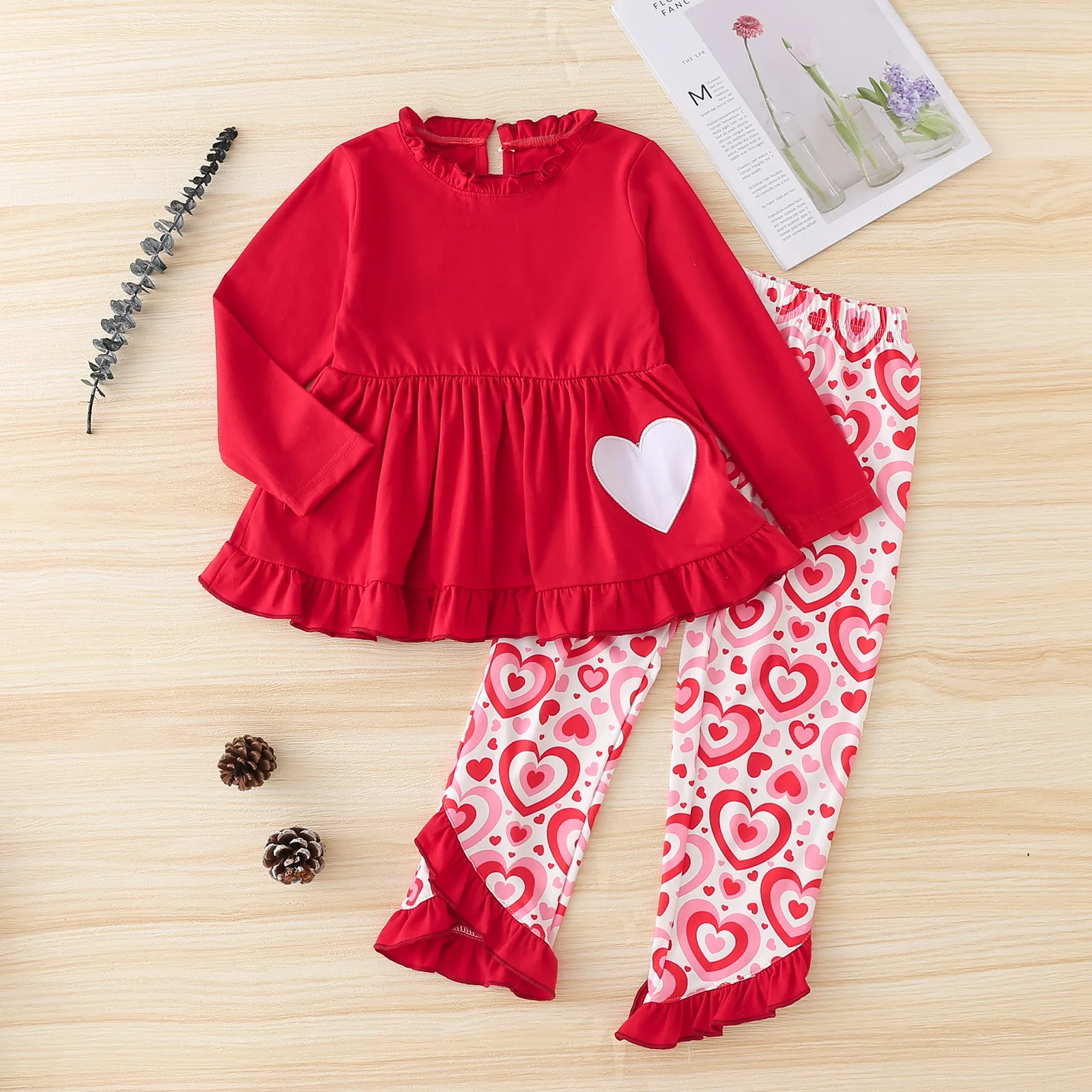 Baby Girls Outfit Set Valentines Day Girls Spring and Autumn Dovetail Skirt Love Long Sleeved Pants Two-piece Children's Suit 
Baby Girls Outfit Set Valentines Day Girls Spring and Autumn Dovetail Skirt Love Long Sleeved Pants Two-piece Children's Suit