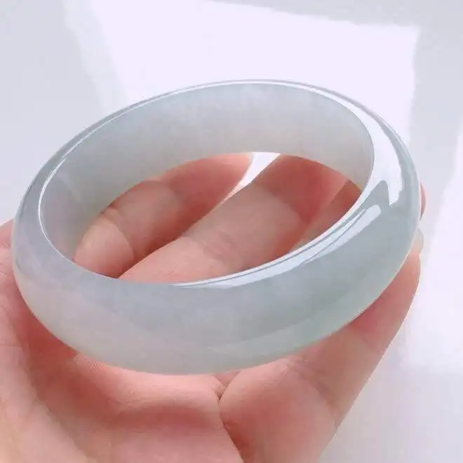 Natural Myanmar Jade 54mm-62mm bracelet exquisite princess bracelet to send girlfriend to send mother Hetian jade
Natural Myanmar Jade 54mm-62mm bracelet exquisite princess bracelet to send girlfriend to send mother Hetian jade
