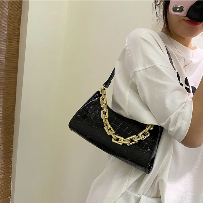 Fashion Exquisite Shopping Bag Retro Casual Women Totes Shoulder Bags Female Leather Solid Color Chain Handbag for Women 2023
Fashion Exquisite Shopping Bag Retro Casual Women Totes Shoulder Bags Female Leather Solid Color Chain Handbag for Women 2023