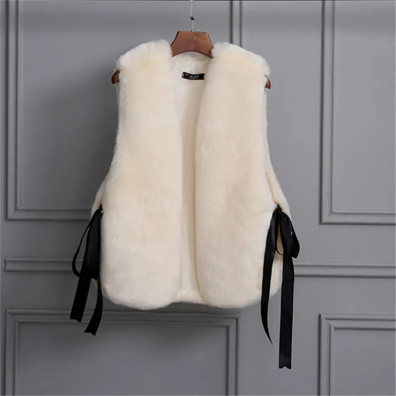 Women's Jacket Faux Fur Coat Winter Women Short Warm Thick Fur Coat Fake Fur Coat Comfortable Sleeveless Vest Jacket T149
Women's Jacket Faux Fur Coat Winter Women Short Warm Thick Fur Coat Fake Fur Coat Comfortable Sleeveless Vest Jacket T149