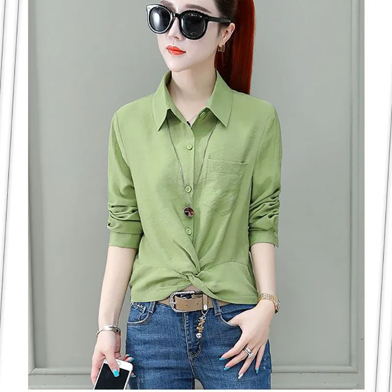 Fashion Lapel Spliced Button Pockets Folds Blouse Female Clothing 2023 Autumn New Casual Pullovers Long Sleeve Shirt
Fashion Lapel Spliced Button Pockets Folds Blouse Female Clothing 2023 Autumn New Casual Pullovers Long Sleeve Shirt