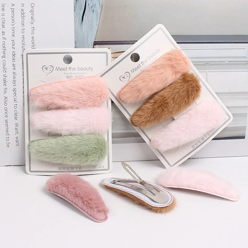 3pcs/set Fashion Plush Hair Clips Women Girls Random Color Artificial Fur Barrettes Sweet Hairpins Hair Accessories Hairwear New
3pcs/set Fashion Plush Hair Clips Women Girls Random Color Artificial Fur Barrettes Sweet Hairpins Hair Accessories Hairwear New
