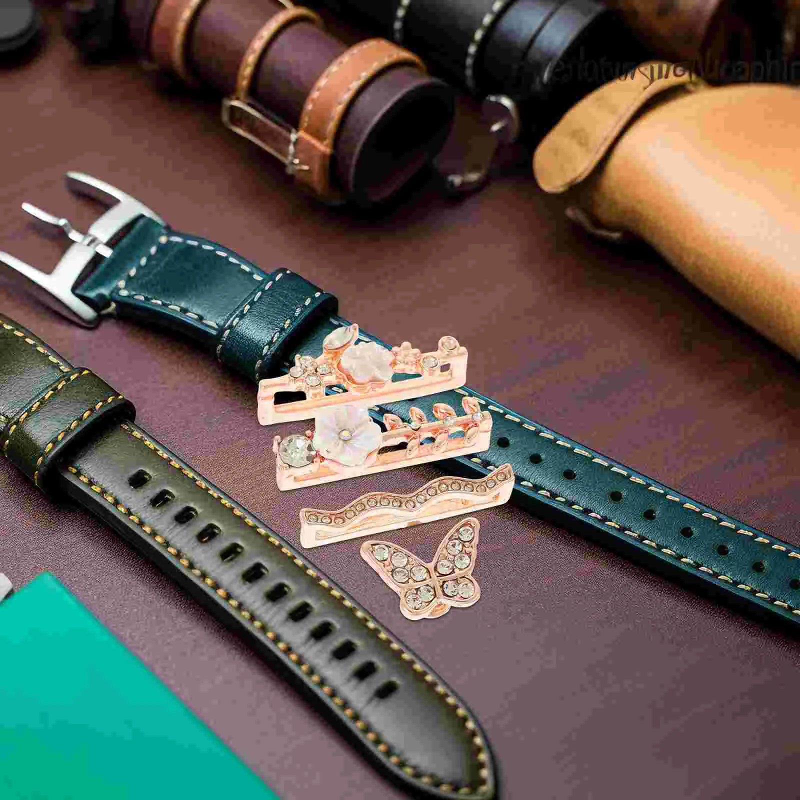 4 Pcs Smart Watch Strap Watchband Decorations Mini Charm Metal Charms Intelligent Stud Rhinestones Ring
4 Pcs Smart Watch Strap Watchband Decorations Mini Charm Metal Charms Intelligent Stud Rhinestones Ring