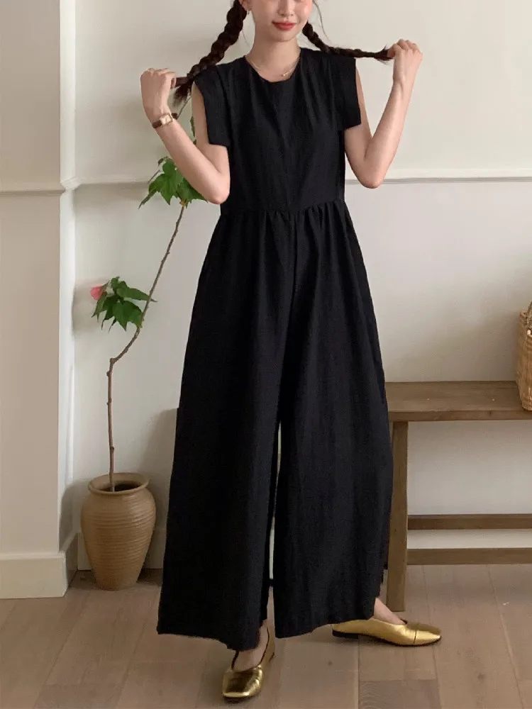 2023 Korean Fashion Summer Sleeveless Jumpsuit with Belt Chic Casual Loose Wide Leg Pant Rompers Women Black Overalls Vintage
2023 Korean Fashion Summer Sleeveless Jumpsuit with Belt Chic Casual Loose Wide Leg Pant Rompers Women Black Overalls Vintage
