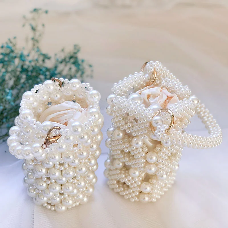 2022 New Women's Pearl Woven Cute Designer Handbag Tote Bag Fashion Small Messengerbucket Bag Crossbody Bags For Women Luxury
2022 New Women's Pearl Woven Cute Designer Handbag Tote Bag Fashion Small Messengerbucket Bag Crossbody Bags For Women Luxury