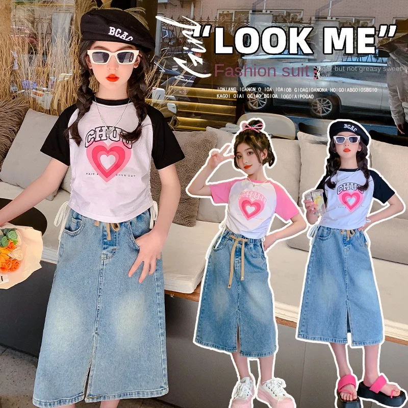 Новинка лета 2023, модная футболка с надписью «love» для девушек в Корейском стиле + взрывобезопасная специальная джинсовая юбка ручной работы
Новинка лета 2023, модная футболка с надписью «love» для девушек в Корейском стиле + взрывобезопасная специальная джинсовая юбка ручной работы
