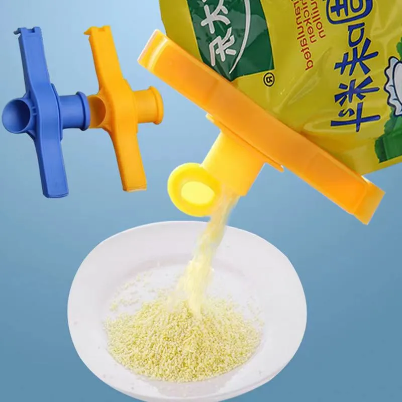 Food Sealing Clip Reusable Seal Pour Food Storage Bag Clip, Food Sealing Clip With Discharge Nozzle Kitchen Tools Clamp
Food Sealing Clip Reusable Seal Pour Food Storage Bag Clip, Food Sealing Clip With Discharge Nozzle Kitchen Tools Clamp
