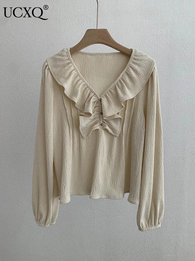 UCXQ Winter Velvet Warm Shirt Top For Women Long Sleeve Ruffle Patchwork Pleated Fashion Blouse 2023 Autumn New Clothes 23A5754
UCXQ Winter Velvet Warm Shirt Top For Women Long Sleeve Ruffle Patchwork Pleated Fashion Blouse 2023 Autumn New Clothes 23A5754