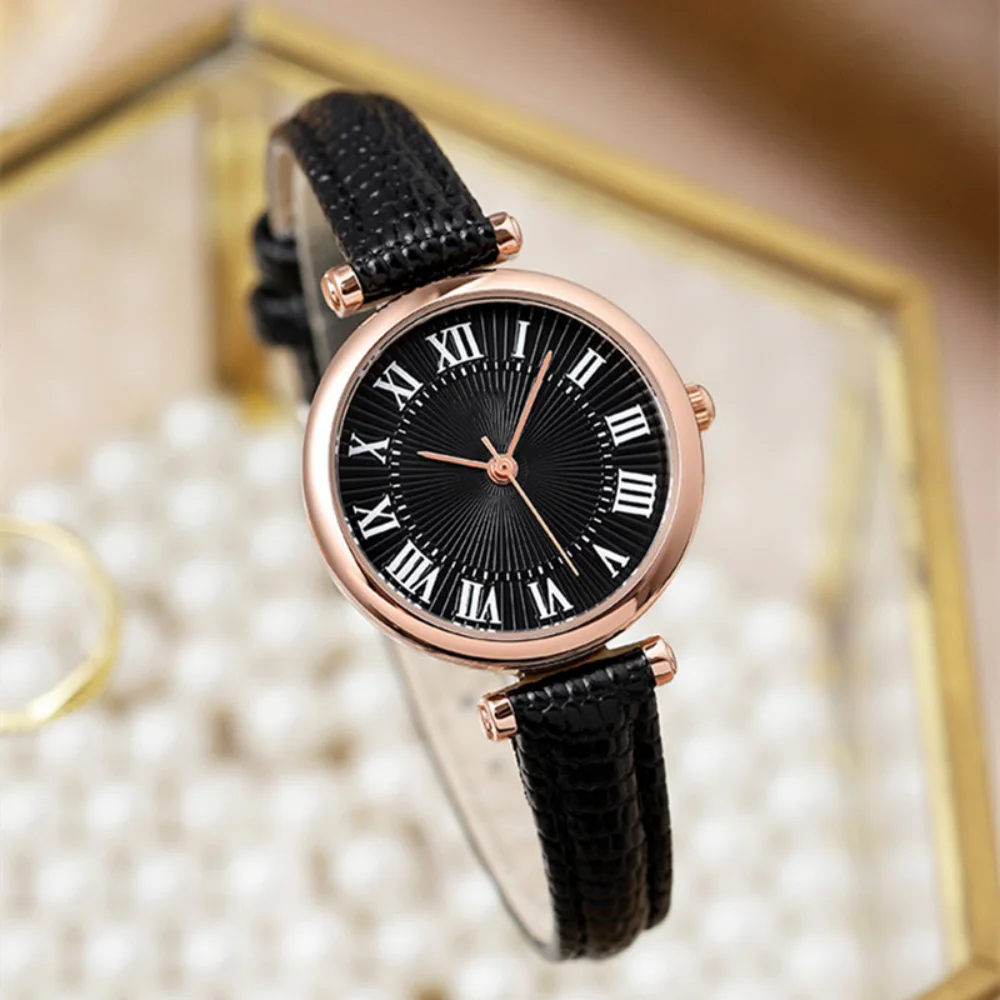 High Quality Women Watches Vintage Small Dial Leather Strap Quartz Wristwatches Casual Water Resistant Simple Ladies Clock Watch
High Quality Women Watches Vintage Small Dial Leather Strap Quartz Wristwatches Casual Water Resistant Simple Ladies Clock Watch