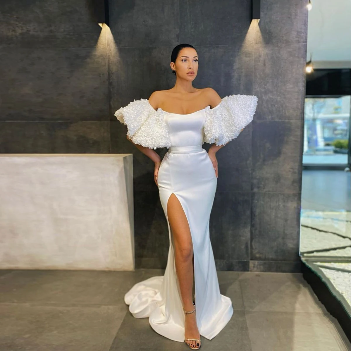 White Elegant Mermaid Prom Dresses Off The Shoulder Puff Sleeves High Split Women Evening Party Pageant Gowns Plus Size Custom
White Elegant Mermaid Prom Dresses Off The Shoulder Puff Sleeves High Split Women Evening Party Pageant Gowns Plus Size Custom