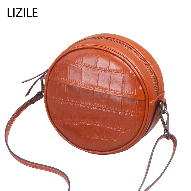 Genuine leather bag women 2020 new fashion one-shoulder messenger female bag wild flip small round bag mobile phone coin purse t
Genuine leather bag women 2020 new fashion one-shoulder messenger female bag wild flip small round bag mobile phone coin purse t