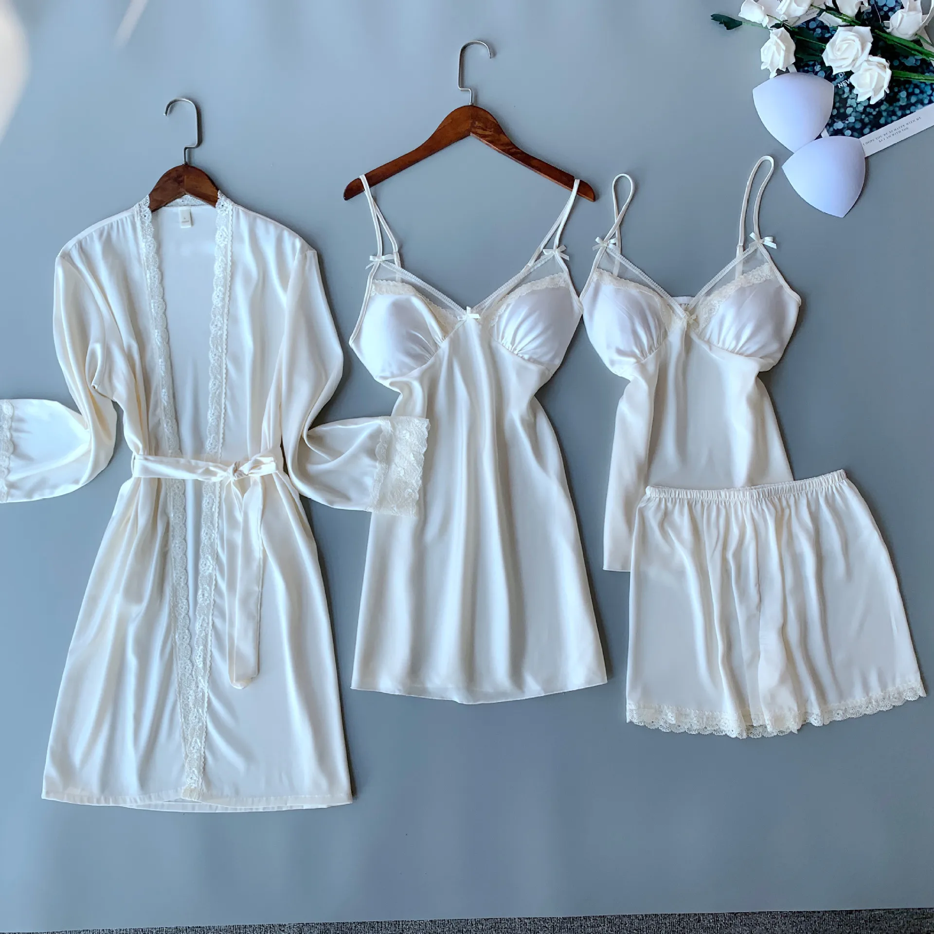 Women Pajamas 4 Piece Set Sexy Lace Trim Sling Wedding Bride Robe Nightgown Sleepwear Spring Summer Loose Satin Home Clothing
Women Pajamas 4 Piece Set Sexy Lace Trim Sling Wedding Bride Robe Nightgown Sleepwear Spring Summer Loose Satin Home Clothing