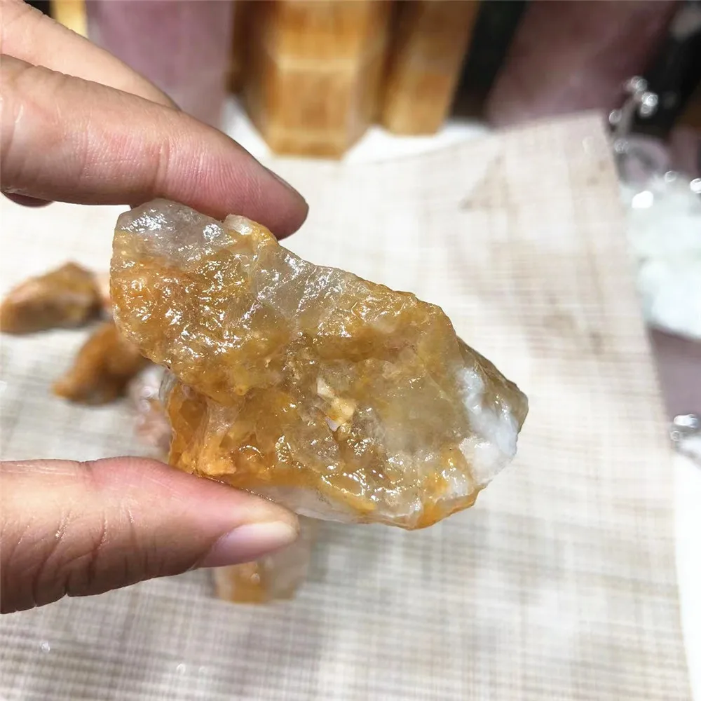Natural Quartz Raw Golden Healer Rough Crystals And Stones Family yard aquarium decoration
Natural Quartz Raw Golden Healer Rough Crystals And Stones Family yard aquarium decoration