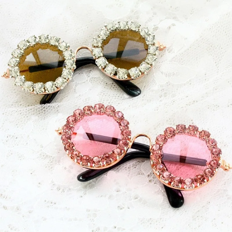 Dog Accessories Pet Supplies Handsome Gem Sunglasses Shinny Jewelry Party Holiday Halloween Photography Poodle Maltese Terrier
Dog Accessories Pet Supplies Handsome Gem Sunglasses Shinny Jewelry Party Holiday Halloween Photography Poodle Maltese Terrier