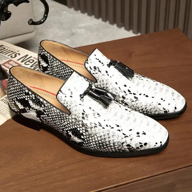 Men Shoes Lozenge Pattern Leather Loafers Retro Tassel Slip On Comfortable Casual Male's Flat Footwear Club Shoes Big Size 
Men Shoes Lozenge Pattern Leather Loafers Retro Tassel Slip On Comfortable Casual Male's Flat Footwear Club Shoes Big Size