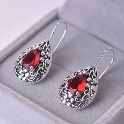 Water Droplets Earrings for Women Vintage Red Rhinestone Daisy Dangle Hook Earring Wedding Ethnic Red Stone Flower Jewelry
Water Droplets Earrings for Women Vintage Red Rhinestone Daisy Dangle Hook Earring Wedding Ethnic Red Stone Flower Jewelry