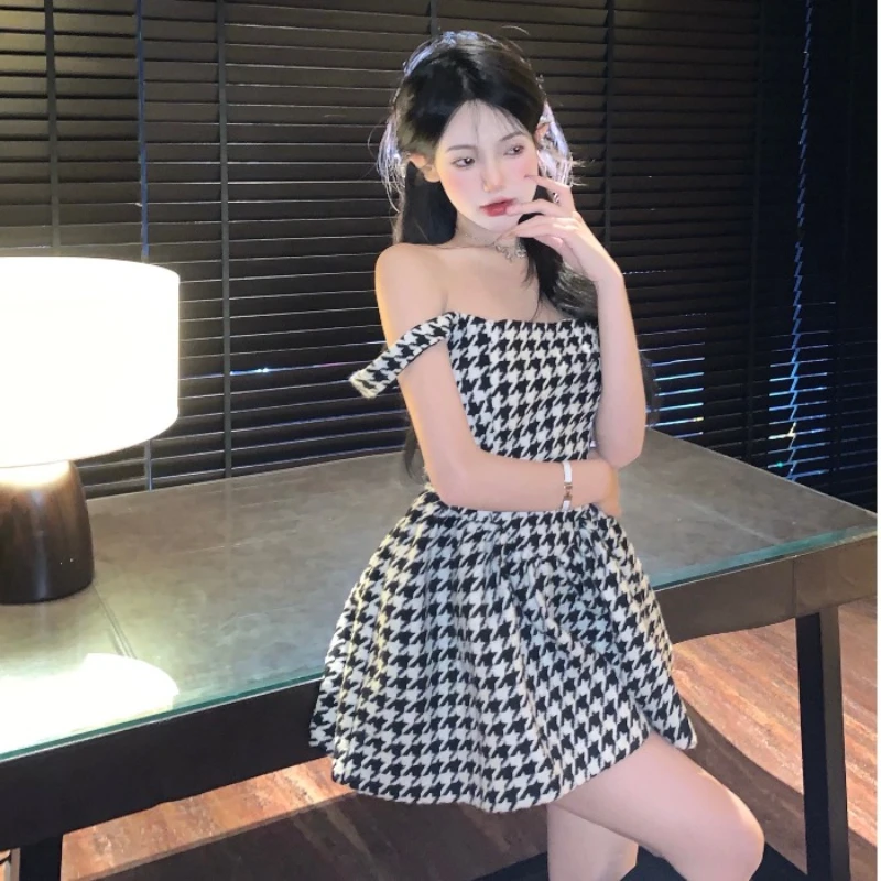 Элегантное пикантное платье в Корейском стиле на бретелях, элегантное нежное платье в стиле гусиные лапки, вечернее винтажное платье в Коре...
Элегантное пикантное платье в Корейском стиле на бретелях, элегантное нежное платье в стиле гусиные лапки, вечернее винтажное платье в Коре...