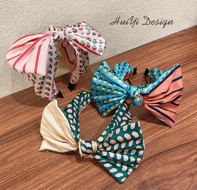 Bow knot French hairbands high-quality striped ins Korean wide-brimmed women hair accessories
Bow knot French hairbands high-quality striped ins Korean wide-brimmed women hair accessories