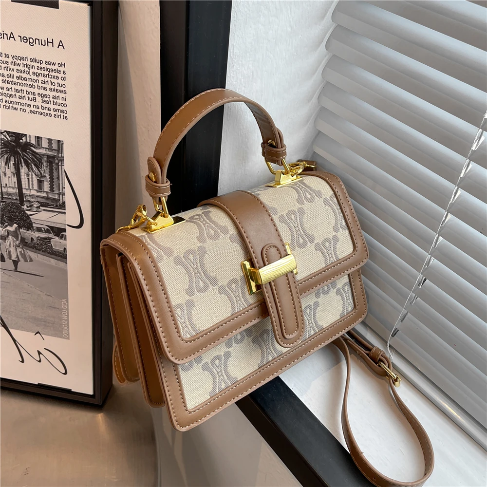 Luxury Designer Vintage Print Small Tote Handbags For Women 2022 Trend Fashion Short Handle Belt Ladies Shoulder Crossbody Bags
Luxury Designer Vintage Print Small Tote Handbags For Women 2022 Trend Fashion Short Handle Belt Ladies Shoulder Crossbody Bags